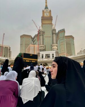 Meerub Ali Instagram - Jummah Mubarak. 🤍🤲🏻