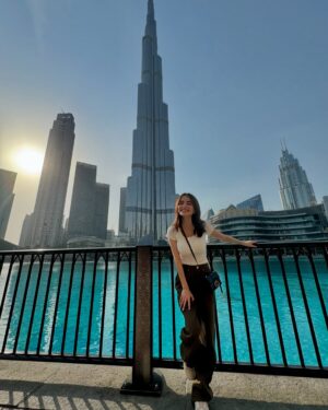 Meerub Ali Instagram - Exploring the best of Dubai! 🕌 From savoring global flavours at Time Out Market, hitting the slopes at Ski Dubai, to diving into the underwater wonders at Dubai Aquarium—this city never ceases to amaze! 🌟 
#DubaiAdventures #TravelDiaries #TimeoutMarket #SkiDubai #DubaiAquarium #visitdubai