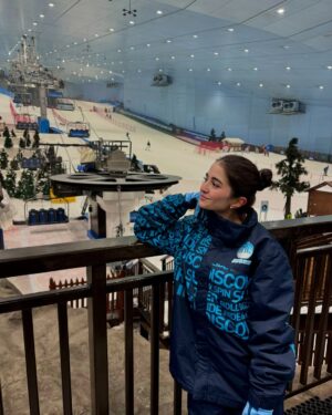 Meerub Ali Instagram - Exploring the best of Dubai! 🕌 From savoring global flavours at Time Out Market, hitting the slopes at Ski Dubai, to diving into the underwater wonders at Dubai Aquarium—this city never ceases to amaze! 🌟 
#DubaiAdventures #TravelDiaries #TimeoutMarket #SkiDubai #DubaiAquarium #visitdubai