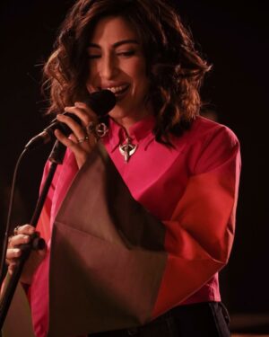 Meesha Shafi Instagram - @herkajalwontsmudge thank you for this conversation 🫶🏼

I am grateful for the invitation to this wonderful safe space that you have created. Anywhere where one can speak honestly and be vulnerable is a privilege

#podcast ep OUT NOW on @spotify