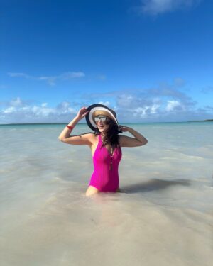 Meesha Shafi Instagram - ☀️🏝️🙏🏼

#vacation