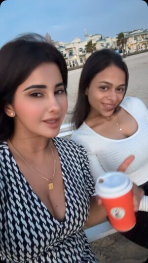 Meetii Kalher Instagram - Are you excited? 😍😍
@ash4real 
#meetiikalher #fyp #dubai