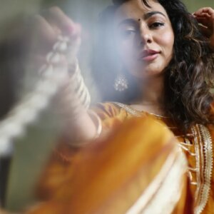 Meghana Kaushik Instagram - MUSTA(RD)NA ISHQ 💛💫💛
.
.
.
LOVE THESE RAW PORTRAITS WITH MY CURLS BEING BOUNCY FOR A CHANGE & WEARING ONE OF THE MOST COMFY INDIAN OUTFITS EVER 😍 

I LOVE THIS LOOK. DO YOU ?? 
🫶✨️🤗 WRITE IT IN THE COMMENTS BELOW 
.
.
Portraits by @thebigbearg 🫶🤌
.
KAFTAN by @labelmuslin 
Bag @3.10byguggi 
.
.
.
.
#indianwear #kaftan #meghanakaushik #artistsoninstagram #actor #contentcreator #fyp #explore #explorepage #raw #untouched #portraitphotography #portrait #curlyhair #curlyhairgirl #curls #bollywood #sanjayleelabhansali #sanjayleelabhansalifilms