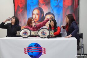 Meiko Satomura Instagram - 3.19代々木第二体育館
『THE TOP of JOSHI WRESTLING』
記者会見でした。

🔴3月19日(水)🔴
国立代々木競技場第二体育館大会
18:30試合開始

◆全対戦カード◆

第1試合 シングルマッチ 10分1本勝負
Maria vs 愛海

第2試合 8人タッグマッチ　15分1本勝負
YUNA & 鈴木ユラ & 炎華 & ZONES
vs
ニナ・サミュエル & 優宇 & VENY & レナ・クロス

第3試合 シングルマッチ 15分1本勝負
シン・広田さくら vs ジャガー横田

第4試合 6人タッグマッチ 15分1本勝負
アジャコング&井上京子&井上貴子
vs
岡優里佳&永島千佳世&水波綾

第5試合 ハードコアマッチ 20分1本勝負
世羅りさ vs DASH・チサコ

第6試合 
センダイガールズワールドジュニア選手権試合 30分1本勝負
（挑戦者）さくらあや vs Chi Chi（王者）
※第9代王者 4度目の防衛戦

セミファイナル
センダイガールズワールドタッグ選手権試合 30分1本勝負
（挑戦者）舞華 & HANAKO＜杯 High Mate＞
　vs
（王者）岩田美香 & 高瀬みゆき＜赫覚醒＞
※第23代王者 初防衛戦

メインイベント
センダイガールズワールド選手権試合 30分1本勝負
（挑戦者）橋本千紘 vs 里村明衣子（王者）
※第16代王者 初防衛戦

カメラマン・ぺぺ田中
#SENJO #代々木第二体育館　#stardom