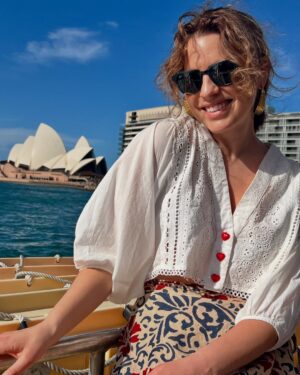 Melia Kreiling Instagram - My Sydney Speed-Date, courtesy of the oh-so-perfect hosts Kate&Grant: Sydney Harbour, Sydney Opera House, Sydney Harbour Bridge, Sydney Olivia, Sydney Ferries, Sydney Shark Nets, Shark Beach, The Gap, Sydney’s Bondi Beach, Sydney Rescue Teams, Sydney Sunrise, Sydney Cowboy Emma, Sydney Seagulls, and lots of Sydney Selfies!! ♥️ @wherestheotherone @gmbell77 @oliviawz