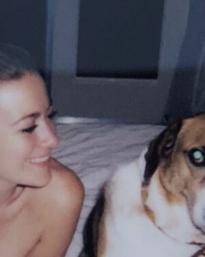 Meredith Hagner Instagram - im gonna share more of my folk songs i write because i love to do it dammit and also been doing it in secret for 15 years like someone sneaking cigarettes in an airport bathroom.  Gonna unpack why this is someday.Also these photos feel authentic to me. No more risky spray tans lots more street dogs.Hi.