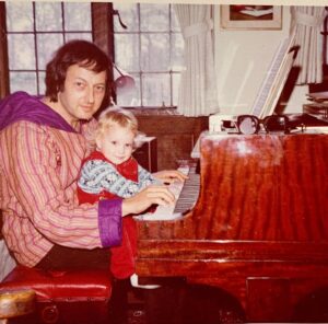 Mia Farrow Instagram - Happy Birthday to my wonderful son, Fletcher- devoted  father, husband, brother, son, friend( not to mention,  brilliant CIO of Cisco) . Thank you for all the years of immeasurable happiness. I am beyond blessed and proud to be your proud mom. I love you so much ♥️