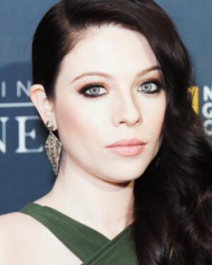 Michelle Trachtenberg Instagram - I wanted to look like naughty #tinkerbell 💚 #throwback ⚡️