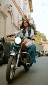 Actress Miesha Saakshi Iyer HD Photos and Wallpapers March 2025