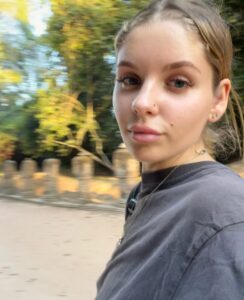 Actress Mila Amour HD Photos and Wallpapers March 2025