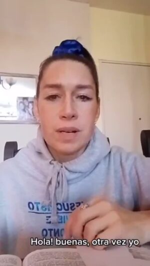 Milena Torres Instagram - Ya son 112 días que no sé nada de mi hijo. Que es esto? Por qué no me llaman ni me dicen nada? Dios mío, tengan misericordia. Revisen el caso de mi hijo, es urgente!!! Son demasiados días, casi 4 meses desde que mi hijo fue detenido por la Guardia Nacional Bolivariana, en la Alcabala de Peracal en el Estado Tachira cuando regresaba a vivir a su país después de 10 años y por lo que he podido averiguar, Jonathan aparentemente no ha sido presentado en tribunales, eso me han dicho. Yo tengo derecho de saber dónde está mi hijo, Tengo derecho a que me den información de él. Mi hijo tiene derecho a comunicarse con su familia. Les suplico ayuda a las autoridades competentes, ya no sé qué más hacer ni a dónde ir. Tengan piedad. Mi hijo sólo quería regresar a su país, con su familia, sus seres queridos. Son demasiados días, el sufrimiento y la agonía que vivimos a diario por no saber de mi hijo es indescriptible. Señores por favor, díganme dónde está mi hijo. 
REVISEN EL CASO DE MI HIJO!!!

Cualquier información de mi hijo por favor comuníquense conmigo:  58 424-1913360