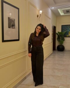 Actress Minal Khan HD Photos and Wallpapers January 2025