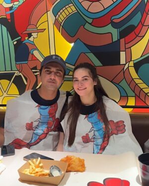 Minal Khan Instagram - Food coma 🦀 🦞 🦐 🦑 🌽 🍚 🐠