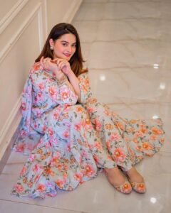 Actress Minal Khan HD Photos and Wallpapers March 2025