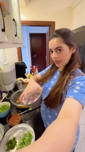 Minal Khan Instagram - Yum yum yum 🙅