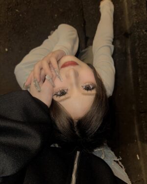 Mirai Yokoda Instagram - この撮り方かわいくてずっとやりたかったの