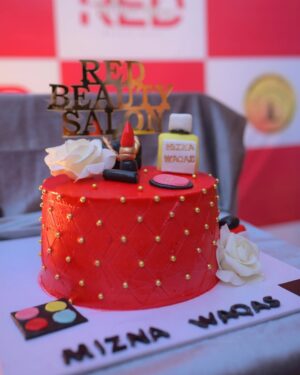 Mizna Waqas Instagram - It Was A wonderful evening for me Alhumdulillah @redbymizna GRAND OPENING It was A huge blessing for me and my Family ❤️ 

I would like to thank @0fficialmahnoorkhan To put the event so smoothly love you beta ❤️ 

Decor @eventsbyharbour 
📸 @weddingsbykhushnood 
Cake @just_baking93 

Supervised by @trickytechagency @0fficialmahnoorkhan 🎉