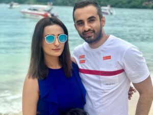 Momal Sheikh Instagram - Mine forever ∞🫶 H.A 🧿
@nader.nawaz