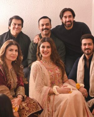 Momal Sheikh Instagram - Bhaut sari duwain, pyar aur khushiyon kay saath @thekubism @mirzagoharrasheed meray pyaray doston ko bhaut bhaut Mubarak.. mashAllah #merayyaarkishadihai ♥️♥️🧿🧿🤗🤗

Thank you @imranaliofficial for the lovely evening, you are just too good. 
Thank you @wajahatmansoorofficial for this beautiful outfit 
Thank you @daniyalnaqviweddings for capturing these beautiful moments