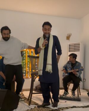 Momal Sheikh Instagram - Bhaut sari duwain, pyar aur khushiyon kay saath @thekubism @mirzagoharrasheed meray pyaray doston ko bhaut bhaut Mubarak.. mashAllah #merayyaarkishadihai ♥️♥️🧿🧿🤗🤗

Thank you @imranaliofficial for the lovely evening, you are just too good. 
Thank you @wajahatmansoorofficial for this beautiful outfit 
Thank you @daniyalnaqviweddings for capturing these beautiful moments