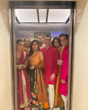 Momal Sheikh Instagram - Every love story is beautiful but yours is my favourite♥️
Mahirah… our most special one!! 
I don’t know where to begin from but these past few weeks have been nothing but magical😍
You have given us memories that will last a lifetime. From the wedding festivities to the actual day everything was unreal. I wanted you to know how grateful I feel to have been a part of your wedding celebration.
I am so happy for you both. 
Here’s to a lifetime full of happiness and immense love.
May Allah always keep you, Salim and Azzu under His protection and away from 🧿 
You deserve all the love, smiles, peace, happiness and success in the world. 

Congratulations to the wonderful two of you!! 
Cheers to love, laughter and happily ever after! @mahirahkhan @salimkarim 
♥️🫶♥️

Special thank you @mohsin.naveed.ranjha for making this beautiful custom made outfit for me 💕
Jewels by @kohar_jewel 
Hair and makeup @mubsher.bhatti my fav