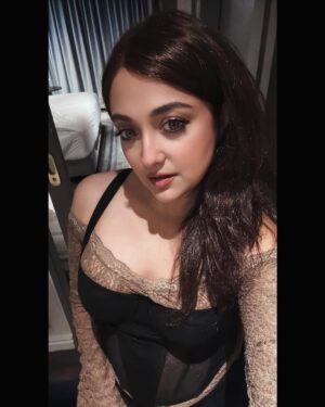 Monali Thakur Instagram - After long! Selfie time..🤍.. Beautiful #chandigarh ..
.
.
#monali #monalithakur #monalithakurlive #indiadiaries #concert
