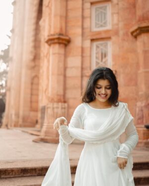 Monisha Blessy Instagram - 💌🕊️

Shot by : @karthikha_photography ✨
Outfit : @saraa_houseofdesign 🤍