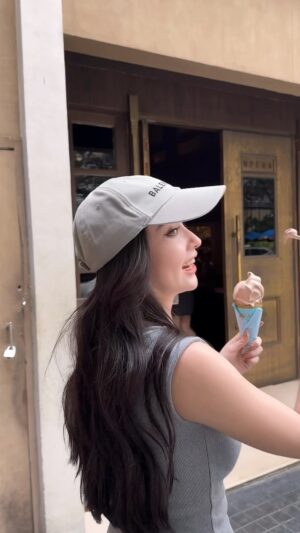 Mookda Narinrak Instagram - 🍦😋