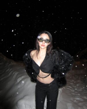 Mookda Narinrak Instagram - 🖤☃️