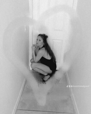 Moon Bloodgood Instagram - 🖤