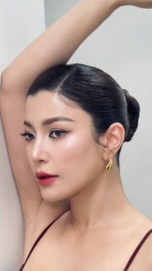 Morakot Sangtaweep Instagram - ฉ่ำๆ 
@first_make_up @02.03.199x 
@dnadiafive 
@onigirigino @stylebykaopun 
@iammamp @pare_chalo @kigkigs