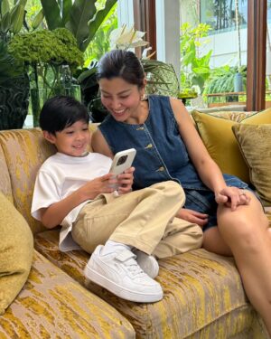 Morakot Sangtaweep Instagram - Life at @mo_bangkok #ImAFan 🪭
