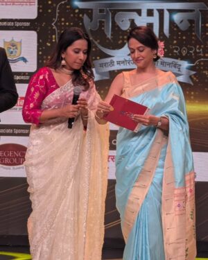 Mrinal Kulkarni Instagram - With my  favourite person, multi-talented @shreyabugde love you to the moon and back 😍😍