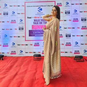 Mrinal Kulkarni Instagram - @Pune Mirror event celebrating women s day at historical Kasturaba Gandhi memorial Pune 
Clad in a beautiful saree by 
@saudamini_handloom 
jwellery 
@sheetalcreations2017