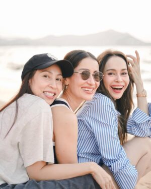 Myria Benedetti Instagram - เหตุการณ์ดญ.แอน นัท กิ๊ก มาเที่ยวทะเลค่ะ✨🥰😂😅