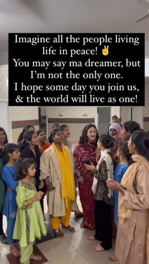 Nadia Jamil Instagram - Imagine all the people living life in peace…
You may say I’m a dreamer, but I’m not the only one…

#childprotection #children #imagine
