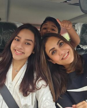 Nadia Khan Instagram - MY PRINCESS ALYZEH BACK FROM CANADA FOR A VERY SHORT BREAK ... LIFE IS PERFECT NOW ❤️