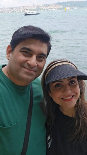 Nadia Khan Instagram - Guess where we are on vacation 😎????