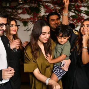 Nadia Khan Instagram - MY FAVOURITE CLICKS WITH FAMILY AND FRIENDS ...