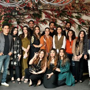 Nadia Khan Instagram - MY FAVOURITE CLICKS WITH FAMILY AND FRIENDS ...