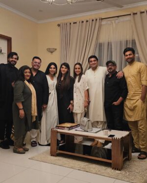 Nadia Khan Instagram - Thank you so much @ieshalworld wonderful Sahoor night .. you are a perfect host and a darling friend whose friendship is soooo special.. And the honestly the best food i ever had an event ... compliments to the caterers ... And what a treat meeting my darling @hina.dilpazeer.khan.0fficial and @sana_fakhar ... @asadjabalofficial