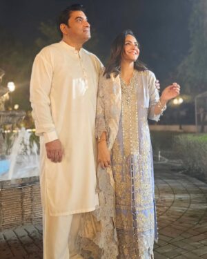 Nadia Khan Instagram - Eid mubaraq from our family to yours ... May God shower his blessing on us all...