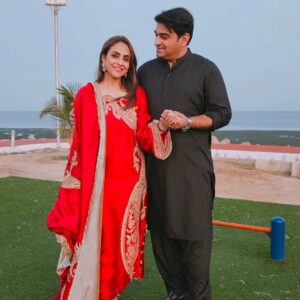 Nadia Khan Instagram - EID MUBARAQ ALL OUR FRIENDS AND FAMILY AND FOLLOWERS.. MAY YOUR EID BE FILLED WITH JOY AND HAPPINESS.. WEARING AMAZING RED DROM @shahnazanistudios EID COLLECTION