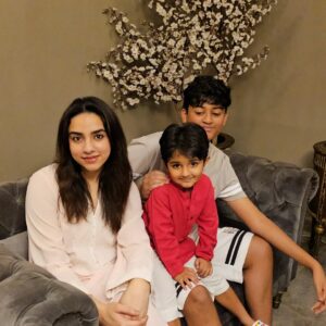 Nadia Khan Instagram - A VERY HAPPY EID MUBARAQ TO YOUR FAMILY FROM OURS ... EID 2023