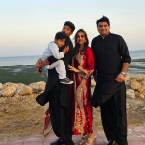 Nadia Khan Instagram - EID MUBARAQ ALL OUR FRIENDS AND FAMILY AND FOLLOWERS.. MAY YOUR EID BE FILLED WITH JOY AND HAPPINESS.. WEARING AMAZING RED DROM @shahnazanistudios EID COLLECTION