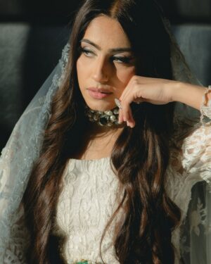 Naeema Butt Instagram - @shaz_mehndi_makeupartist worked magic with her makeup skills blending classic and modern styles (east & west) in a way that felt truly timeless.
The soft and flawless bridal makeup and hairstyle was beautiful & long lasting. 🕊️
One of the best makeup experiences I’ve had in New Jersey so far! 🤍 🥰🌸

Stylist/PR - @stylebyhassan @hassanabdullahofficial 
Outfit/Jewellery - @mywish_couture_bymehwish 💎
Photographer - @sharmeen.c 

#naeemabutt #shoot #shazmakeupartist #bridal #campaign #nyc #newjersey #styledbyhassanabdullah