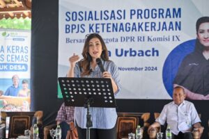 Nafa Urbach Instagram - Hari ini, saya kembali menyapa masyarakat Dapil Jateng VI dalam Sosialisasi bersama BPJS Ketenagakerjaan di Kec. Borobudur, Kab. Magelang. Saya sangat memahami pentingnya perlindungan kerja bagi semua pelaku usaha. Program BPJS Ketenagakerjaan hadir untuk memberikan rasa aman, melindungi dari risiko kecelakaan kerja hingga kematian. Ingat, kesehatan dan keselamatan adalah investasi terbesar kita. Yuk, kenali manfaatnya dan lindungi masa depan bersama😉 #nafaurbach #dprri #komisi9 #jawatengah #bpjs