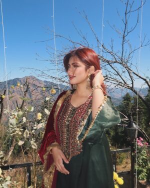 Nagma Mirajkar Instagram - mai عشق likhu tujhe hojaye 🥀

wearing: @ekavira.official 
styling: @roshni0819
sandals: @indiantrunkshop X @sparklingbonds