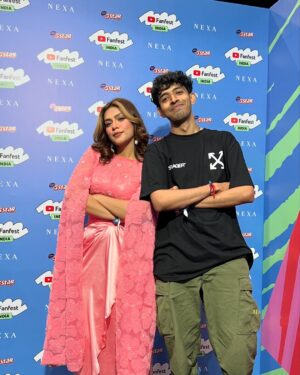 Nagma Mirajkar Instagram - saari duniya ek taraf hai, ek taraf hai hum !! happiest birthday to my main boy @pen2ool 🎈 my brother my dop my one man team. may god bless you w all the success and happiness you deserve. this year we did not travel together alot but i promise next year will be crazyy !! thank you for sticking around and being the best person. jab nagma ke ideas 💡and suddu ke 🧑‍💻 skills milte hai, tab hota hai magic ✨😍

happy birthday once again. (don’t miss the last pic, sorry @pen2ool 😂)
