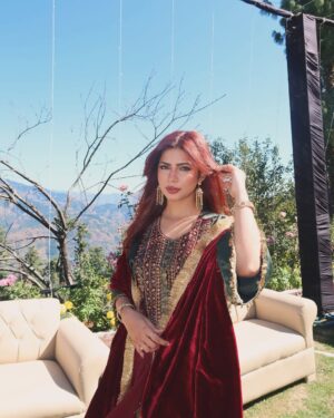 Nagma Mirajkar Instagram - mai عشق likhu tujhe hojaye 🥀

wearing: @ekavira.official 
styling: @roshni0819
sandals: @indiantrunkshop X @sparklingbonds